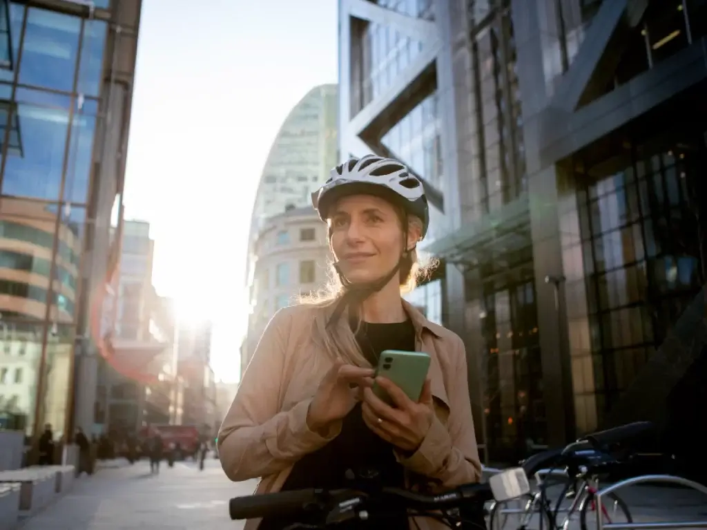 Skilled Worker Visa UK: Eligibility, Salary Thresholds & Key Updates (2025)